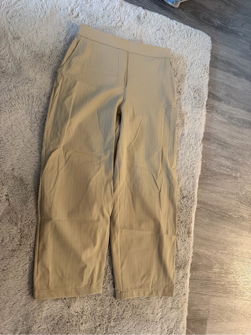 Lululemon Tan pinstripe crop work pants size M